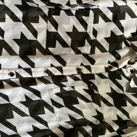 Sheer houndstooth patterned button down shirt - Picture 4 of 6